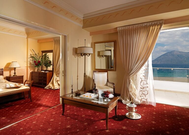 porto-rio-hotel-executive-suite