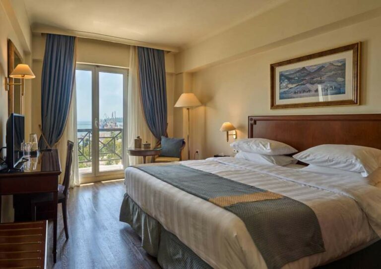 volos-palace-hotel-deluxe-room-panoramic-view