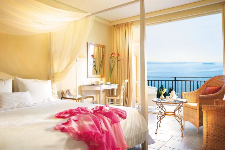 grecotel-eva-palace-corfu-panoramic-guestroom-1