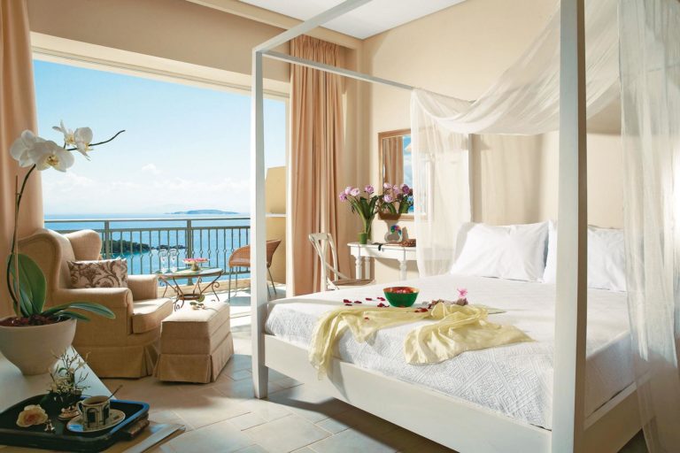 grecotel-eva-palace-corfu-superior-panoramic-guestroom