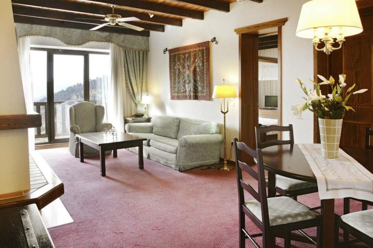 montana-hotel-spa-karpenisi-room2
