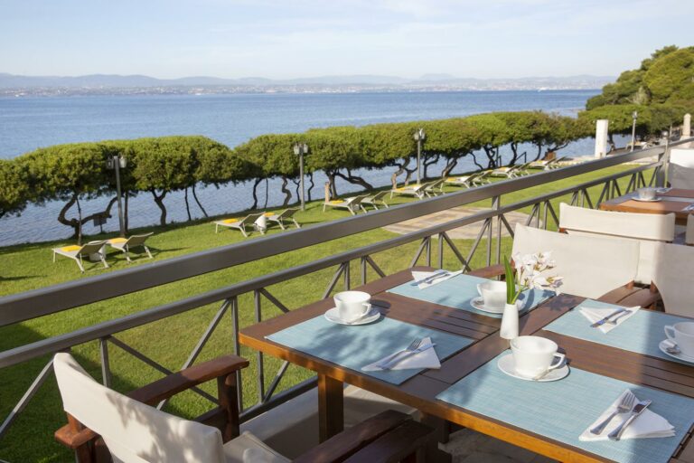 negroponte-resort-eretria-hotel-lunch-with-view