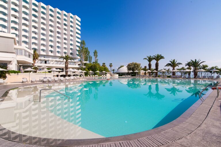 pallini-beach-hotel-chalkidiki-pool