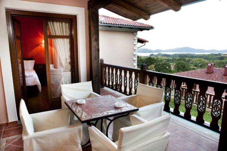 kazarma-lake-hotel-and-spa-karditsa-balcony-view