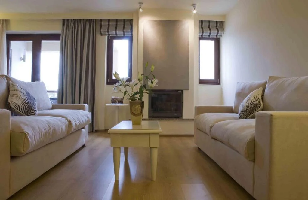 valis-resort-and-spa-volos-room-1