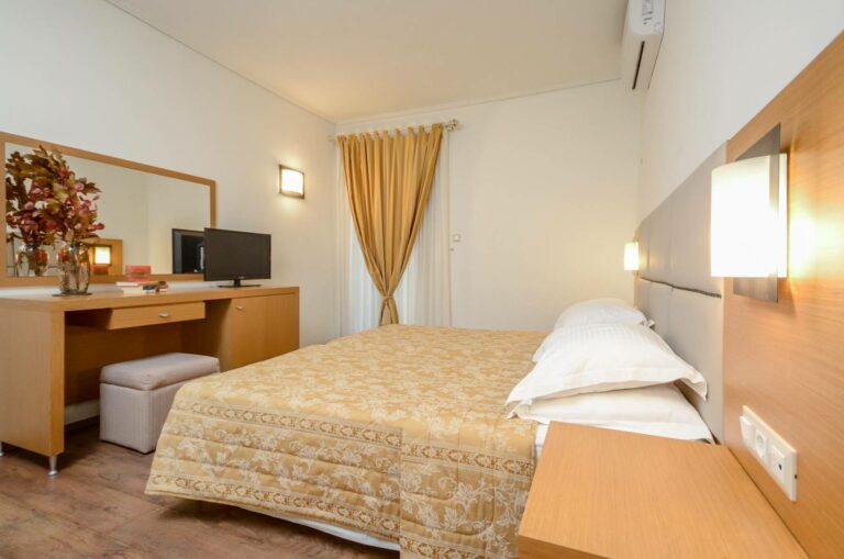 aeolis-boutique-hotel-naxos-room