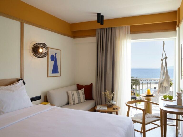 brown-beach-resort-eretria-room