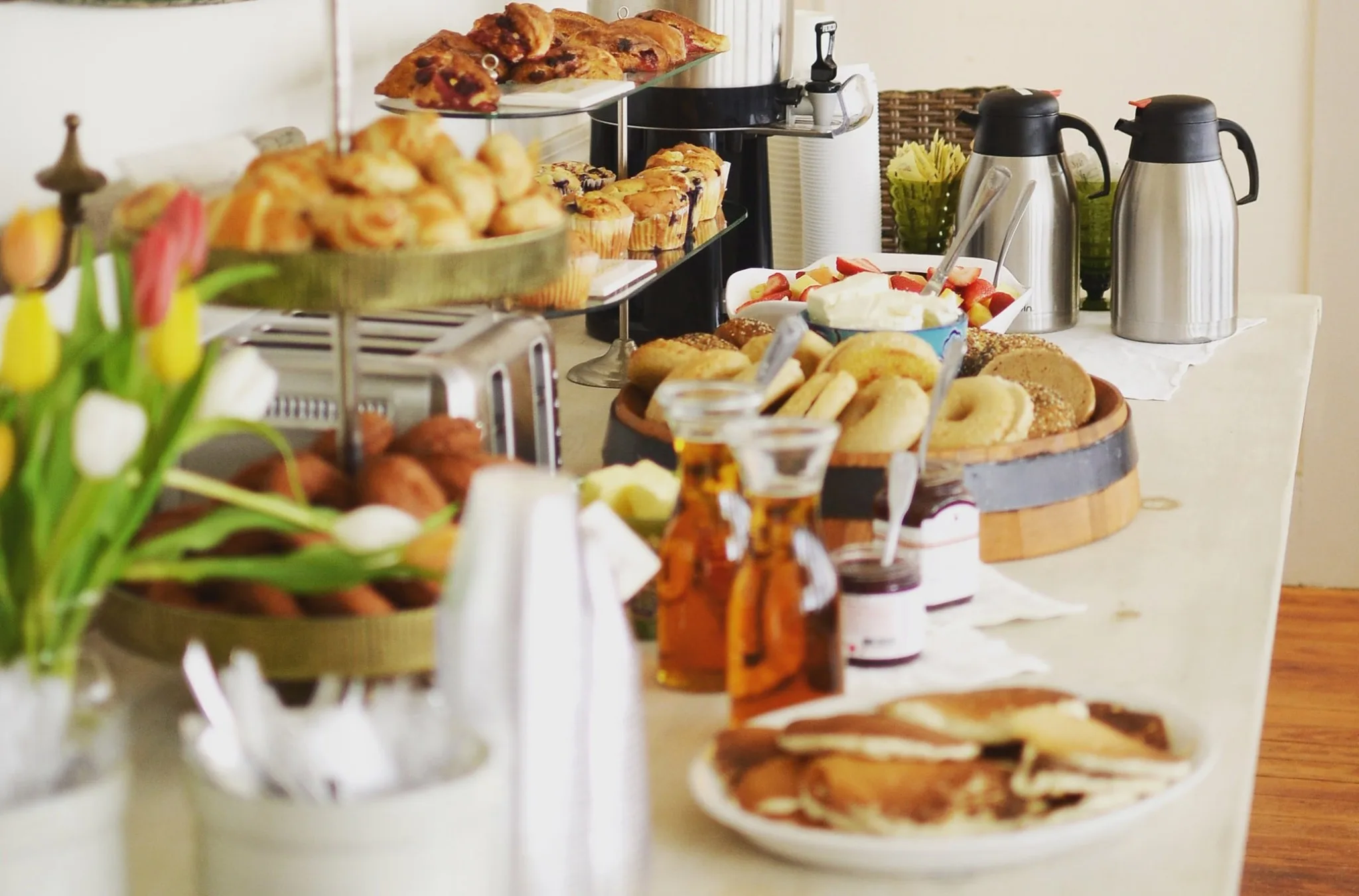 dolphin-bay-seaside-resort-spa-siros-breakfast
