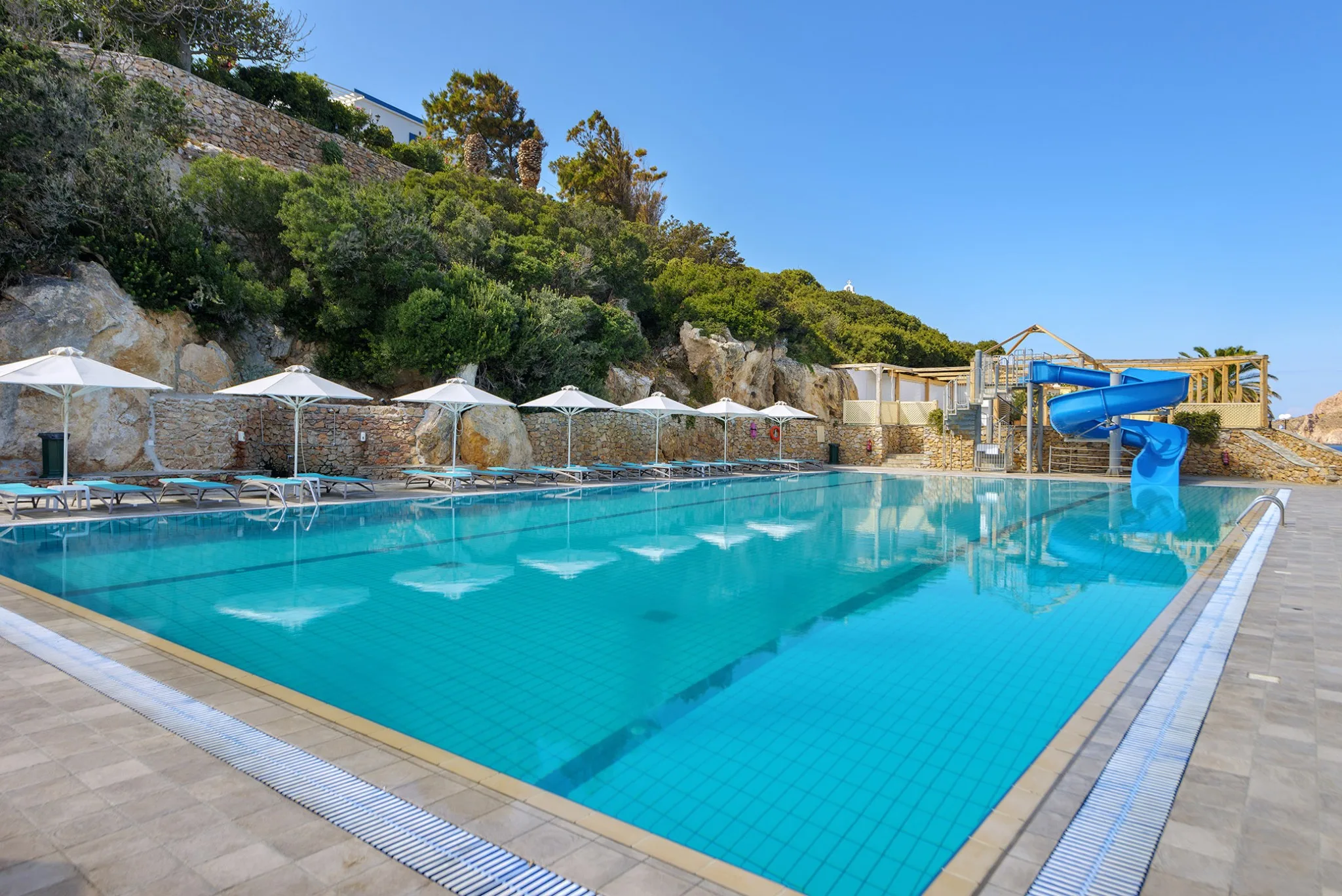 dolphin-bay-seaside-resort-spa-siros-pool