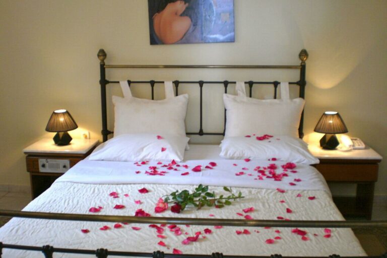 oasis-hotel-kyparissia-roses