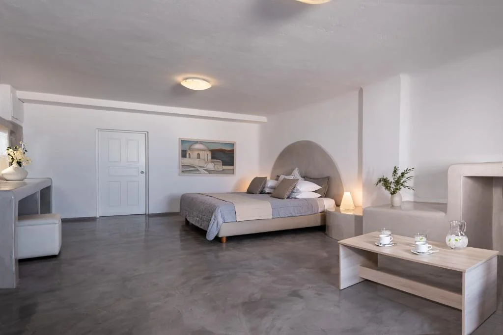 splendour-resort-santorini-room
