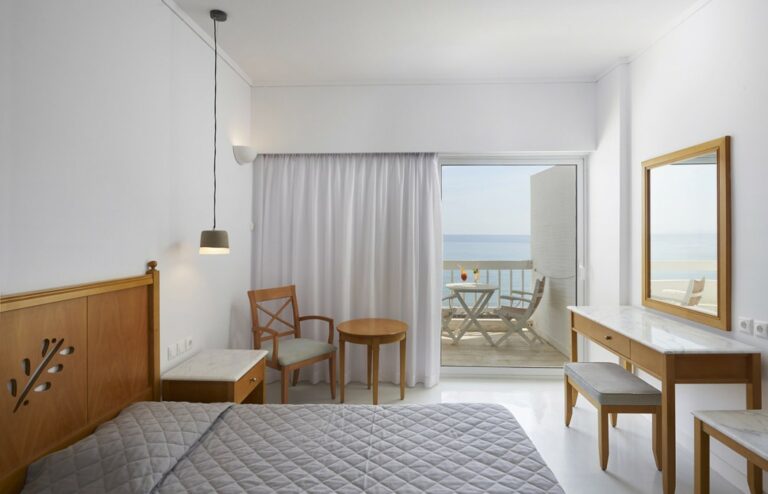 tinos-beach-hotel-aegean-room