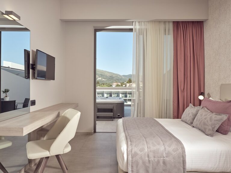 zante-sun-hotel-room-with-jacuzzi
