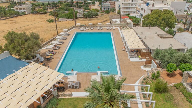 marmari-bay-hotel-pool