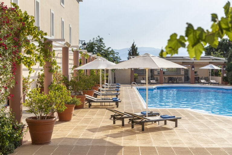 amalia-hotel-nafplio-pool