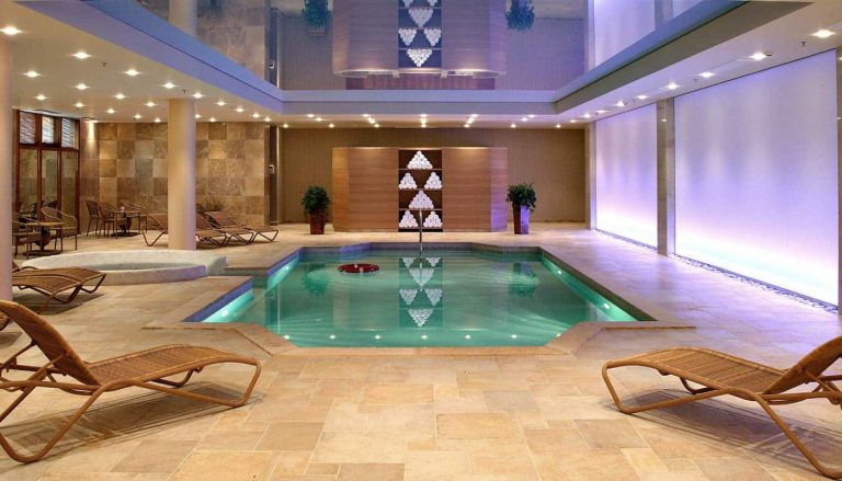 divani-meteora-hotel-indoor-pool