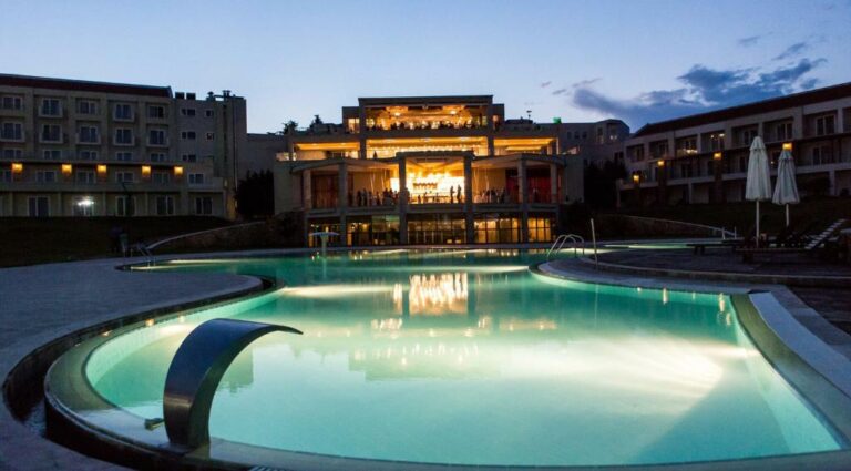 elpida-resort-spa-serres-pool