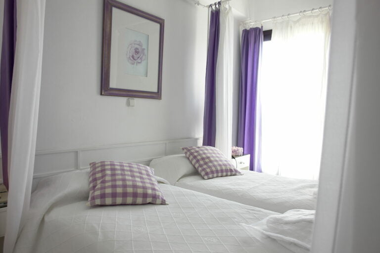 paradise-art-hotel-andros-classic-double-room