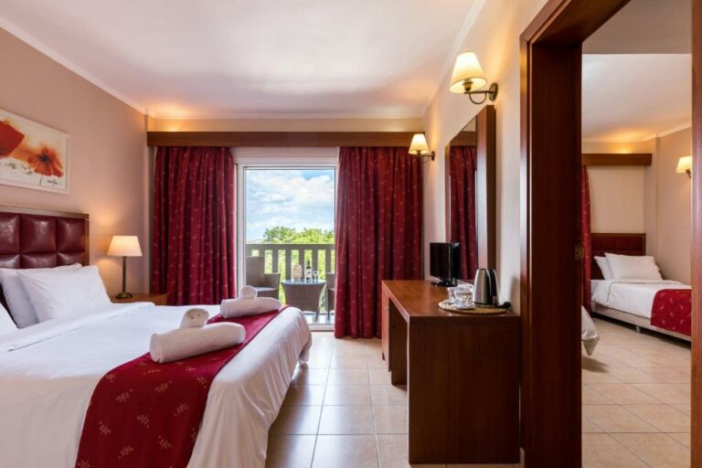ariti-grand-hotel-corfu-hotel-two-bedroom-family-room