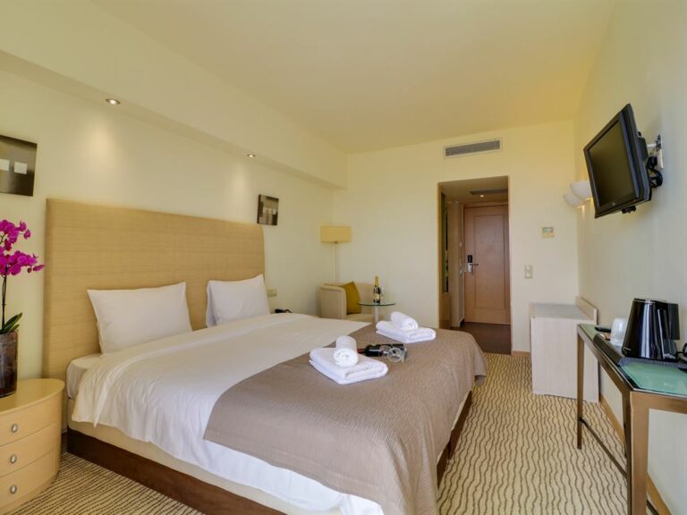 olympian-bay-grand-resort-pieria-double-room
