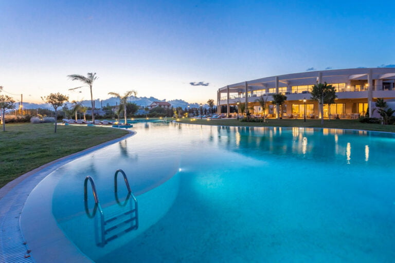 elysian-luxury-hotel-and-spa-kalamata-pool