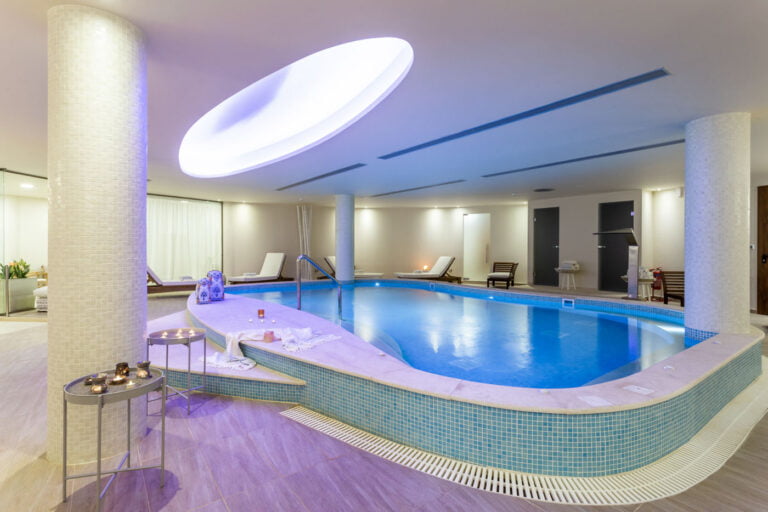 elysian-luxury-hotel-and-spa-kalamata-interior-pool