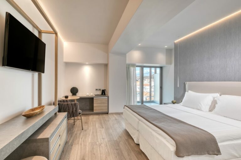 las-hotel-and-spa-gytheio-room