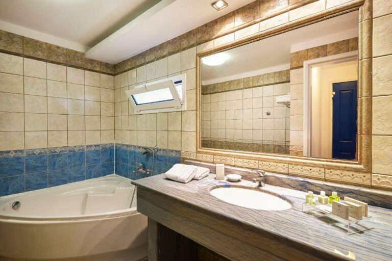 ilio-mare-resort-hotel-bathroom