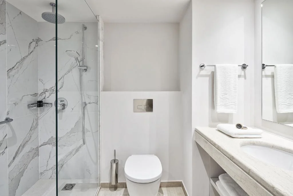 aks-porto-heli-hotel-bathroom