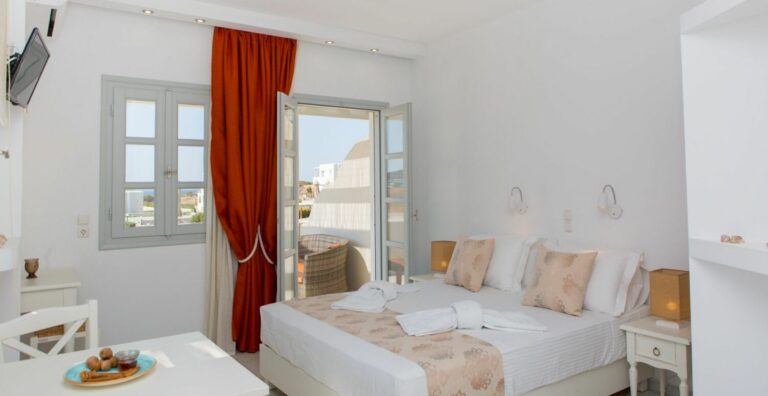 sun-&-moon-luxury-villas-naxos-room
