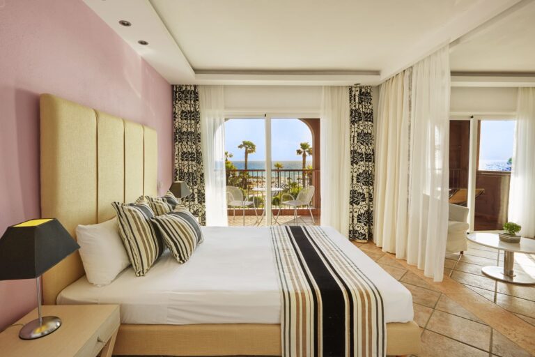 ilio-mare-resort-hotel-suite