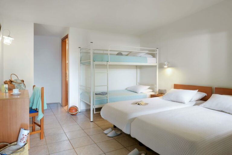 olympios-zeus-hotel-bungalows-pieria-family-room-bunk-beds