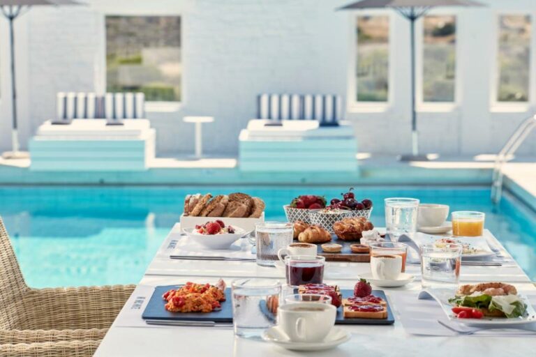 mr-and-mrs-white-hotel-paros-breakfast-by-the-pool