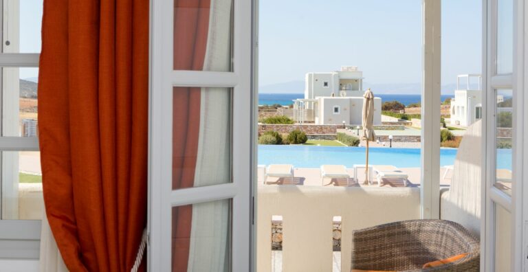 sun-&-moon-luxury-villas-naxos-view