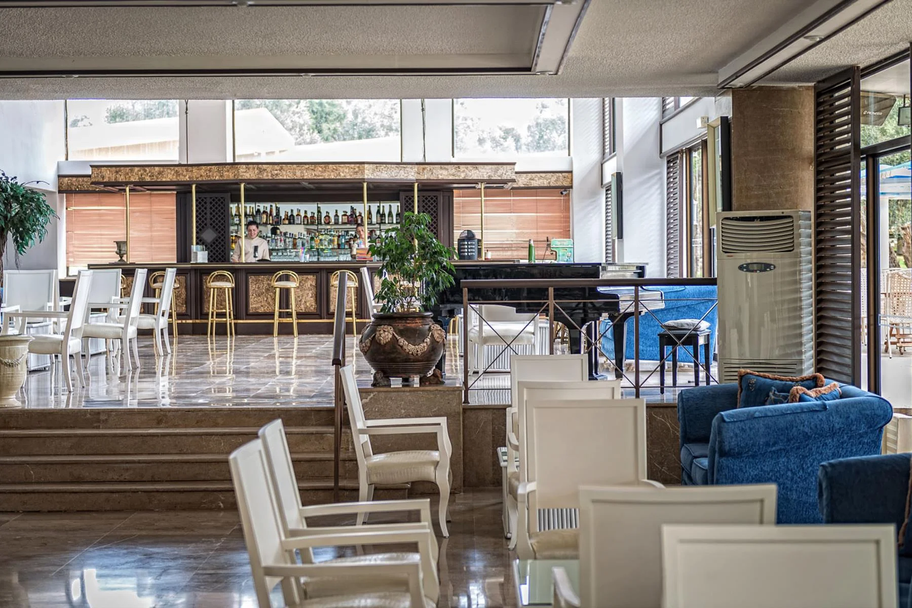 palmariva-beach-hotel-eretria-lobby-2