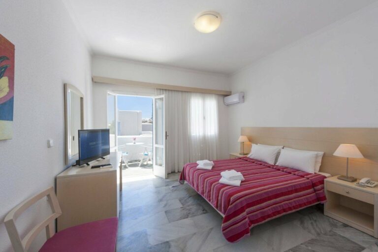narges-hotel-paros-double-room