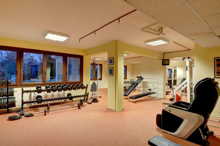 naiades-hotel-resort-and-conference-karditsa-gym