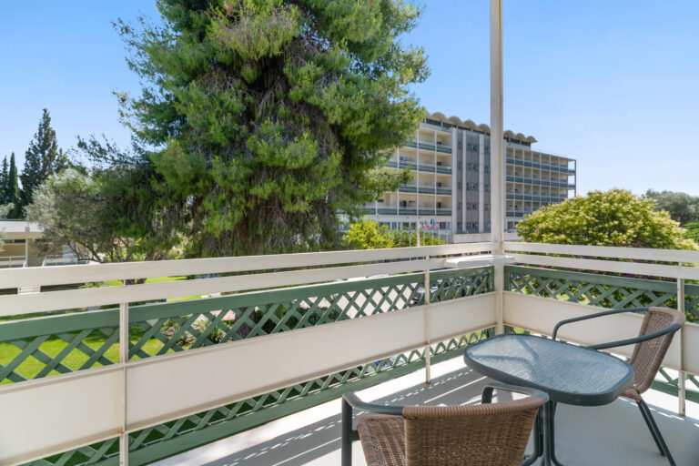 palmariva-beach-hotel-eretria-renovated-balcony