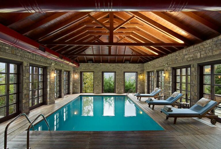 aristi-mountain-resort-zagorochoria-indoor-pool