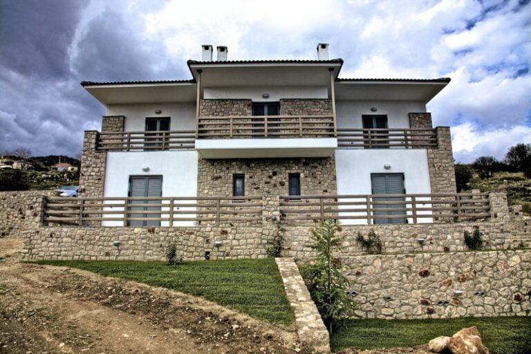 diochri-guesthouse-trikala-korinthias-exterior