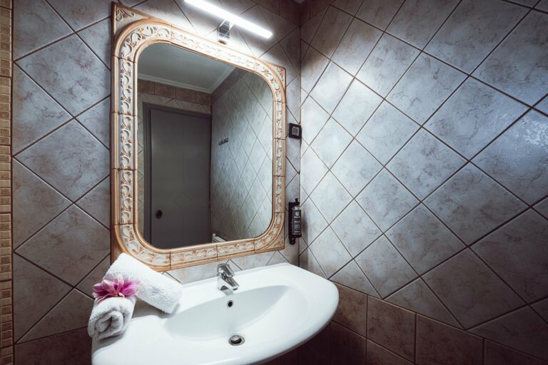 akti-hotel-ioannina-bathroom