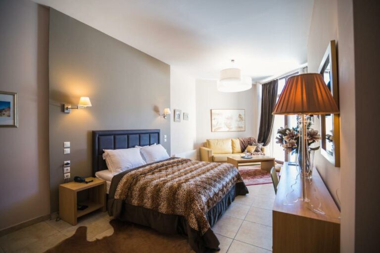 forest-suites-boutique-hotel-karpenisi-room-4