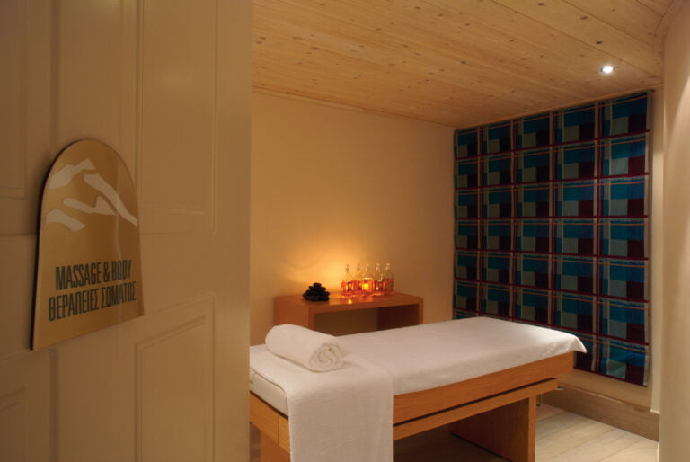 santa-marina-hotel-arachova-massage