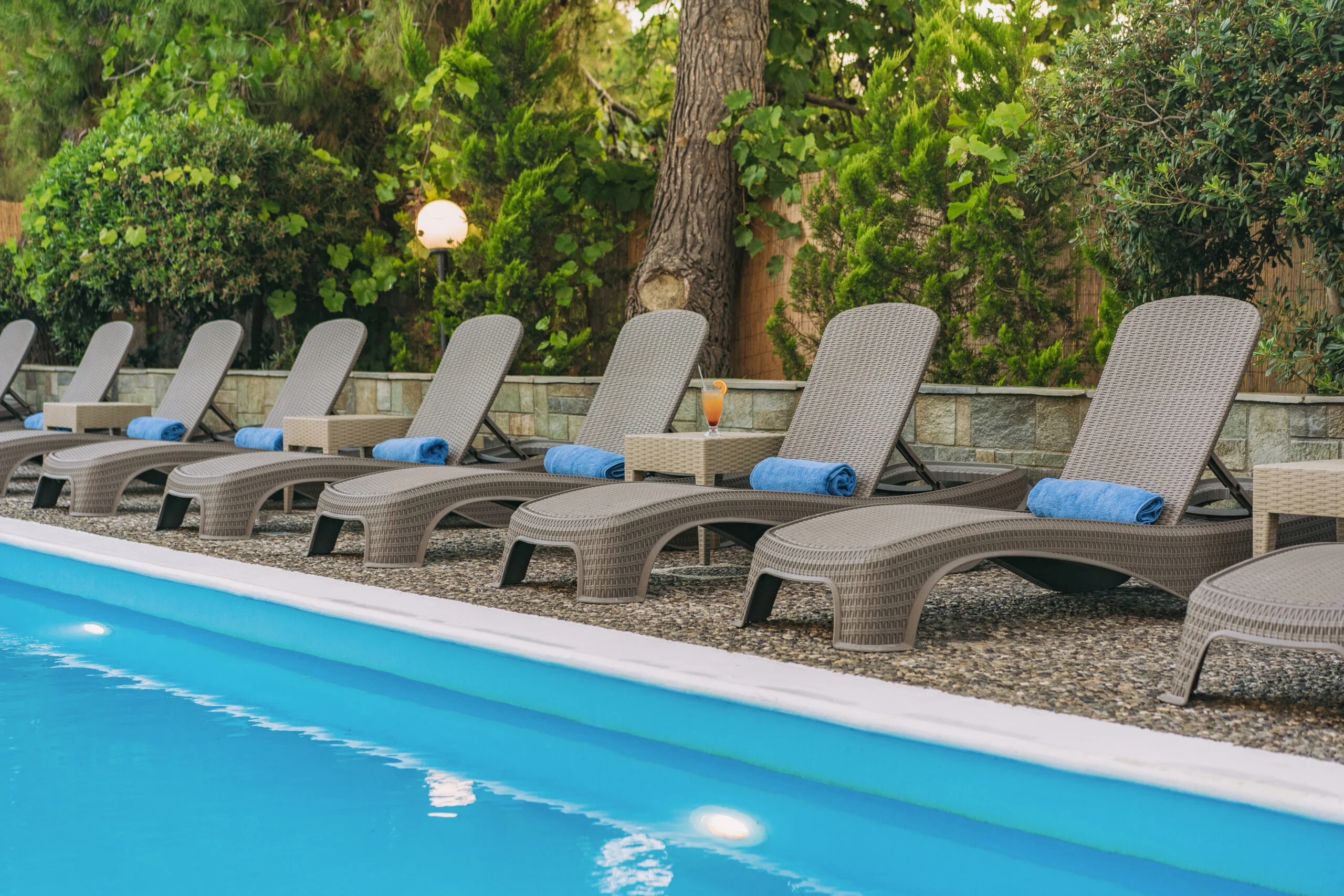 stefania-beach-resort-evia-amarynthos-sunbeds-by-the-pool