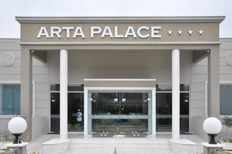 arta-palace-hotel-exterior