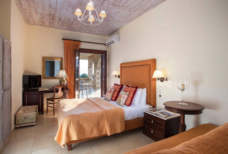 porto-vitilo-boutique-hotel-mani-double-room-mountain-room