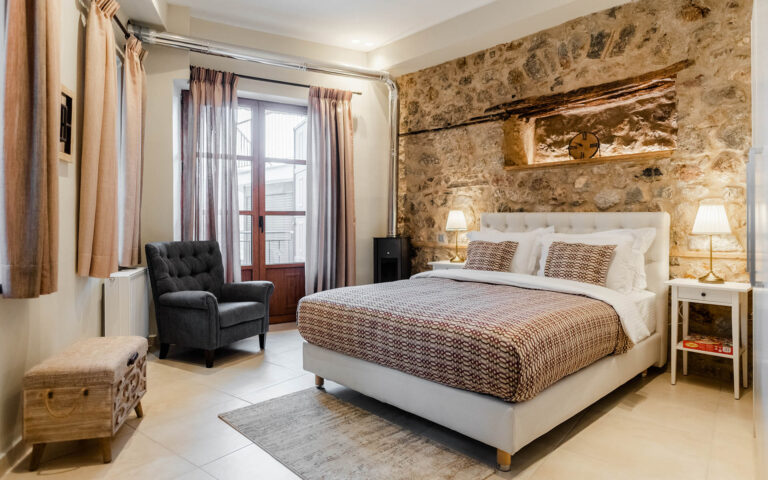 aldia-suites-arachova-deluxe-studio