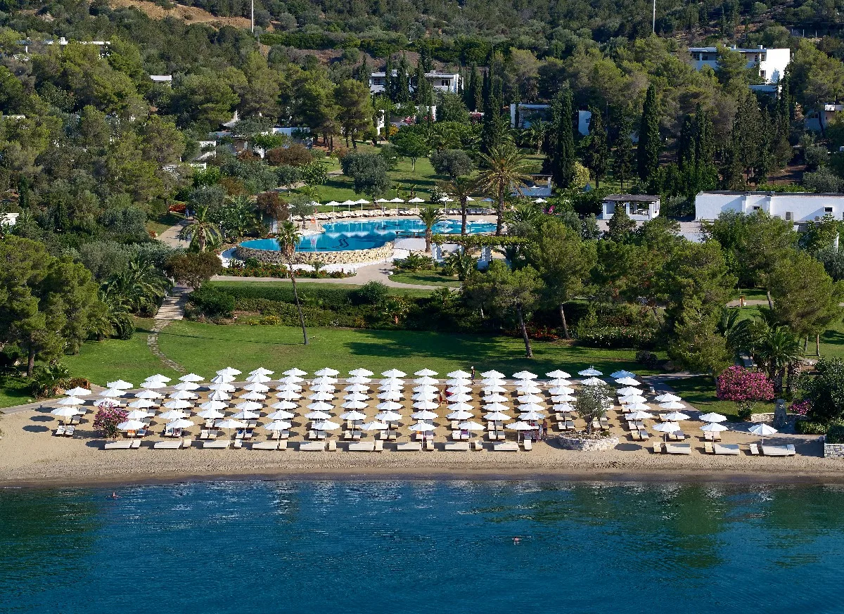 hydra-beach-resort-ermioni-beach