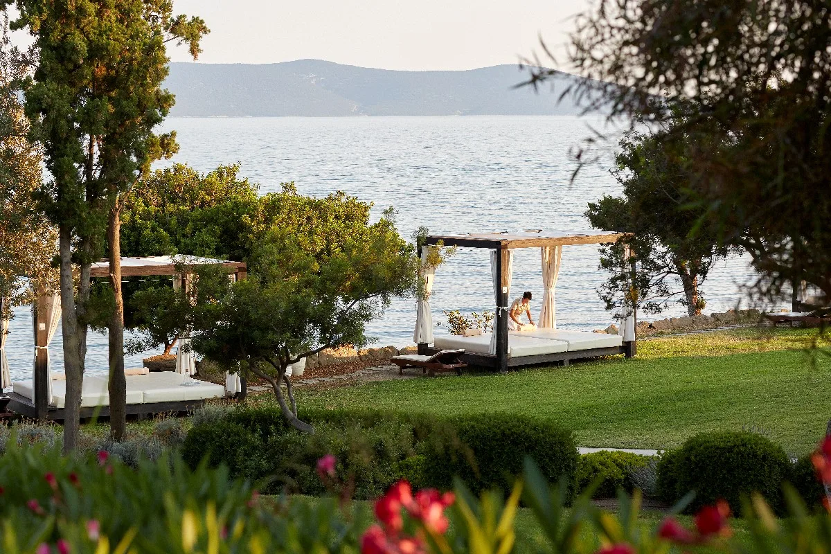 hydra-beach-resort-ermioni-massage