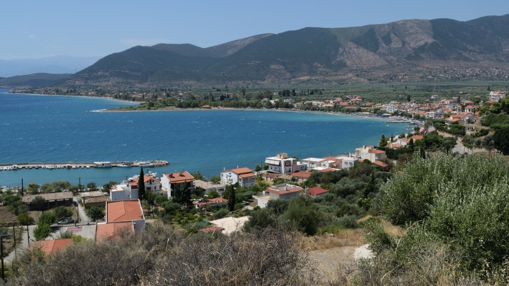 Παραλία Ερατεινή Φωκίδα